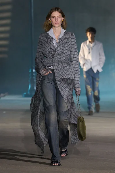 Look 73